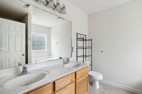 201 Willow Ridge Dr, Sanford NC  27332-8147 exterior