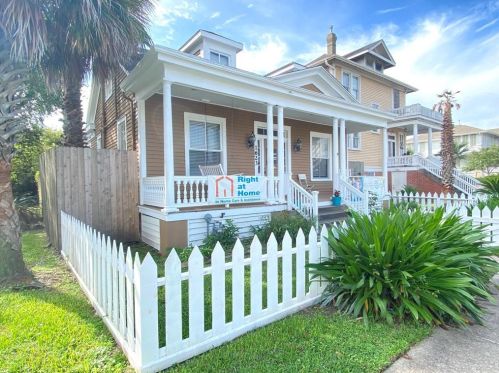 1623 Broadway St, Galveston, TX 77550-4908