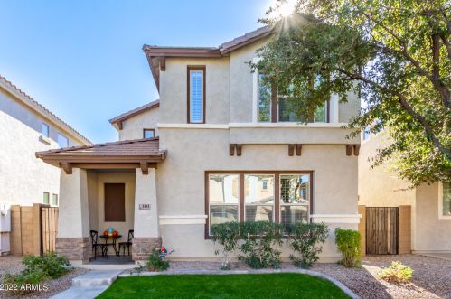 3303 Jasper Dr, Gilbert, AZ 85296-7351