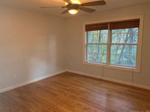 58 Johnson Cove Rd, Norwich CT  06351-1022 exterior