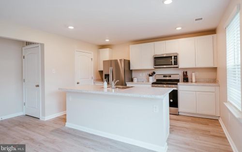 30 Dyer Dr, Camden-Wy DE  19934 exterior