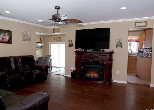 12 Lehman Ave, South Setauket NY  11720-1912 exterior