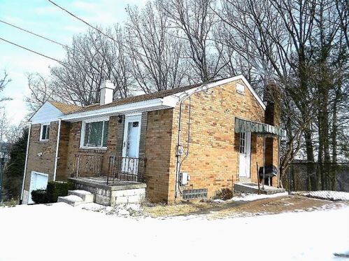 1028 Garden Pl, Glenshaw, PA 15116-2245