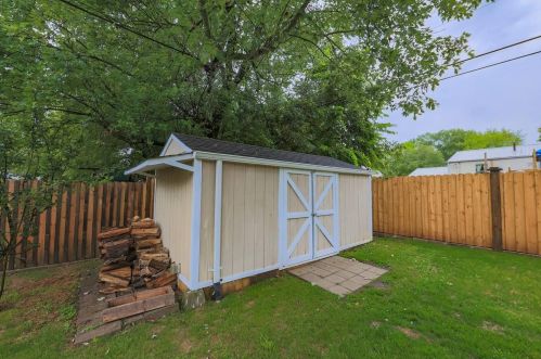 5719 Tall Oaks Dr, Milford OH  45150-2525 exterior