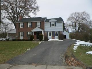 3 Van Dyke Ave, West Glenville, NY 12010-2517