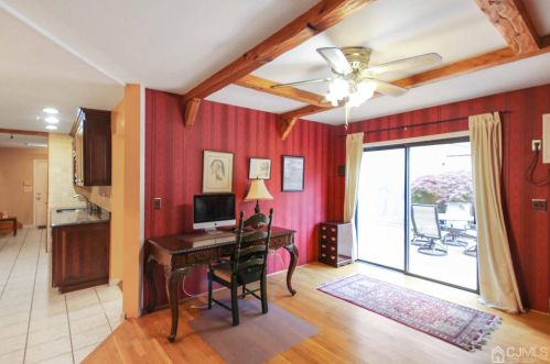 16 Sheffield Ct, East Brunswick NJ  08816-5660 exterior