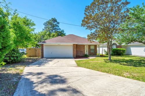 1916 Summer Hills Ln, Fort Walton Beach FL  32547-7036 exterior