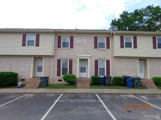 411 Kirkcaldy Ct, Fayetteville NC  28314-1638 exterior