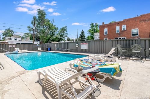 100 Clarkson St, Denver CO  80209-2162 exterior