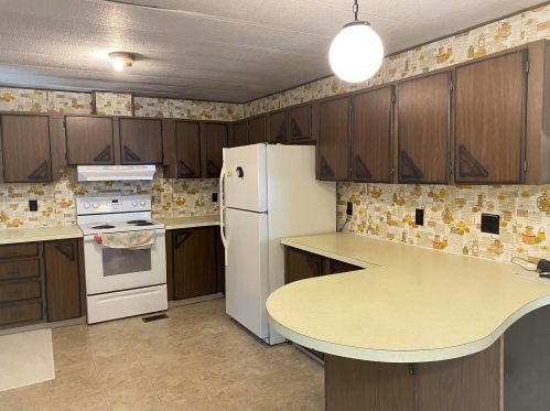 127 Serenity Oaks Ter, Watertown, WI 53098-7708