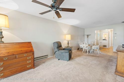 33 Watkins Rd, Bricktown NJ  08724-2446 exterior