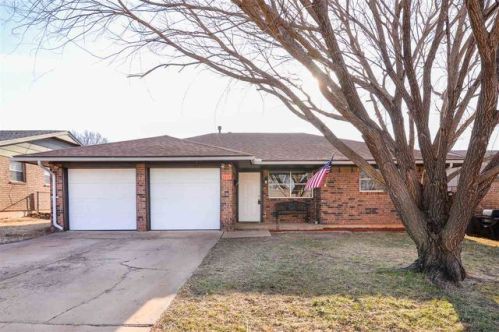 2419 Park Dr, Stillwater, OK 74075-2639