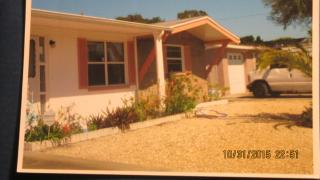 4911 Calais Dr, Tarpon Springs, FL 34690-5809