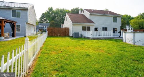 9 Heatherfield Way, Dover DE  19904-9752 exterior