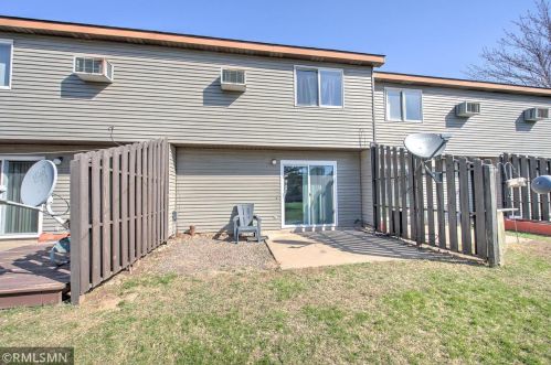 359 Odanah Ave, New Johannesburg, WI 54017-1458