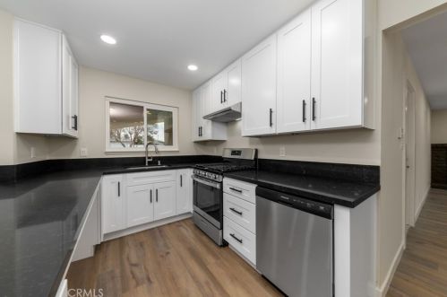 1427 Laramie Ave, Redlands CA  92374-4181 exterior