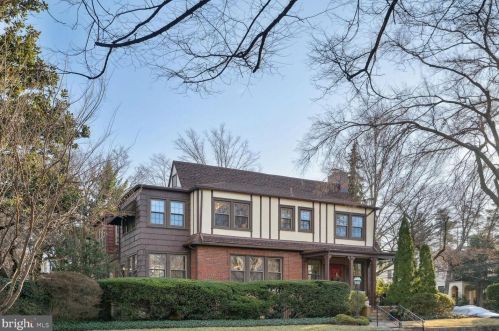 3738 Veazey St, Washington, DC 20016-2229