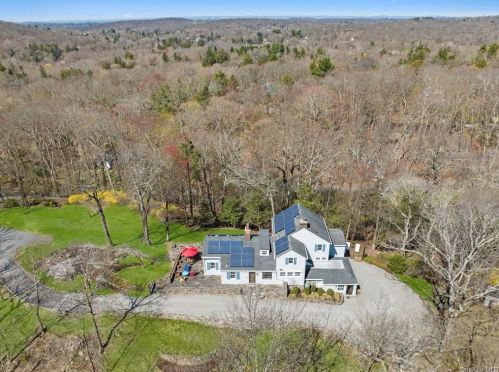 58 Spring Ln, Chappaqua, NY 10514-2608
