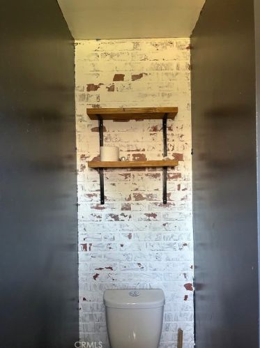 436 Douglas St, Bakersfield CA 93308-2378 exterior