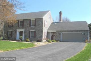 943 Dewberry Ct, Chambersburg, PA 17201-2870