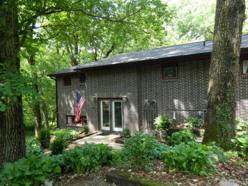 3921 Carey Ln, Ames, IA 50014-9375