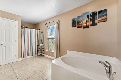 866 Abingdon Ave, Fort Pierce FL  34953-2861 exterior