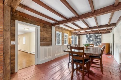 37 Main St, Petersham MA 01366-9502 exterior