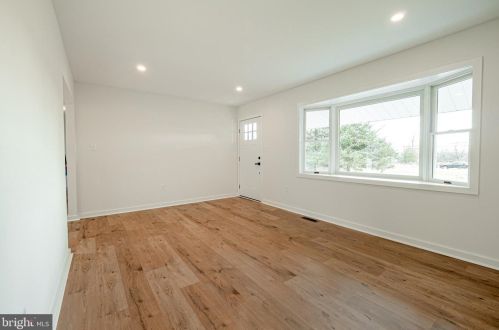 9 Steinmetz Rd, Collegeville PA  19473-1421 exterior