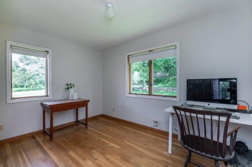 10 Surdan Mountain Rd, West Woods CT  06069-2428 exterior