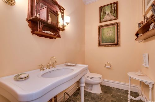 1410 Wolver Hollow Rd, Muttontown NY  11771-4306 exterior