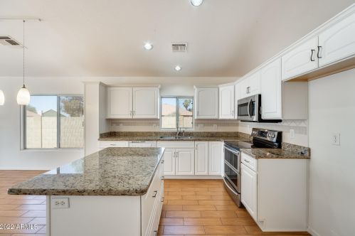 4559 Dailey St, Glendale AZ 85306-4120 exterior