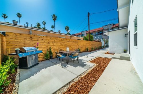 809 Harvard St, Glendale CA  91205-1208 exterior