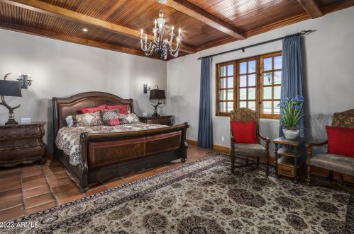 41 Biltmore Est, Phoenix AZ 85016-2819 exterior