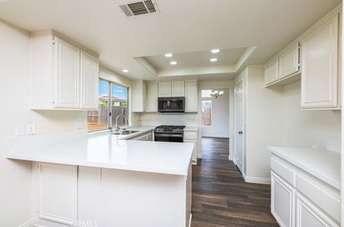 1413 Chase St, San Jacinto CA  92583-6353 exterior