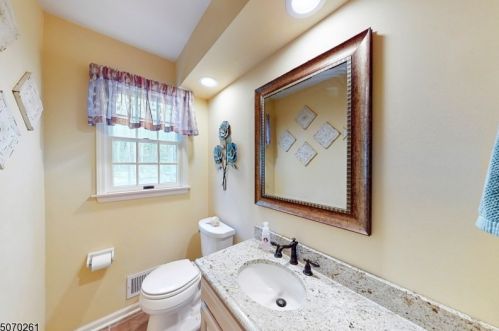3 Country Ln, Califon NJ  07830-3437 exterior