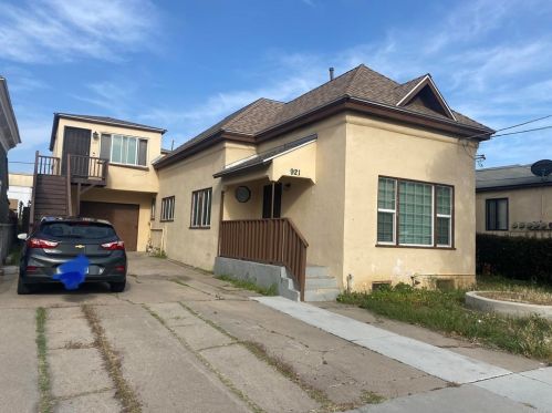 921 Hoover Ave, National City, CA 91950-3233