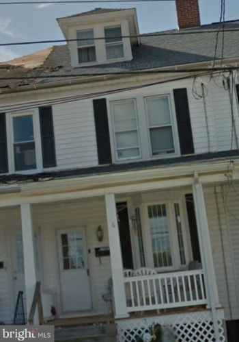 56 Pine St, Red Lion, PA 17356-2114
