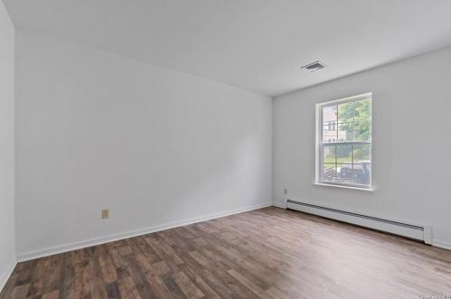 228 Monroe Ave, Monroe NY  10950-1243 exterior