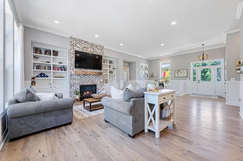 1043 Carryback Dr, Pataskala OH 43062-9543 exterior