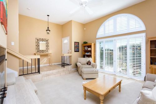 4037 Porte De Palmas, San Diego, CA 92122-5137