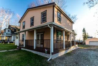 212 High St, Hartville OH  44632-9354 exterior