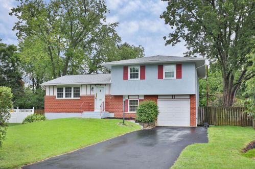 2684 Dolores Dr, Darbydale, OH 43123-2449