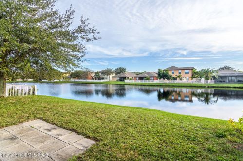 2773 Glenridge Cir, Merritt Island FL  32953-2953 exterior