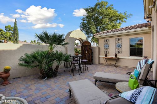 22408 Padaro Dr, Sun City, AZ 85375-6802