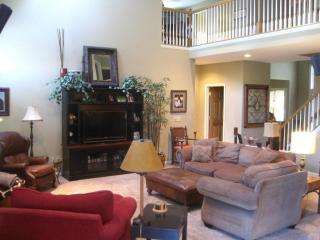5867 Saint George Ave, Westerville, OH 43082-9655