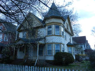 634 Laurel Ave, Bridgeport, CT 06605-1416