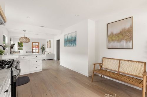 596 Mountain View St, Altadena CA  91001-4921 exterior