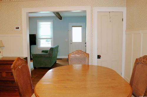 24 Park Ave, Babylon NY  11702-1706 exterior