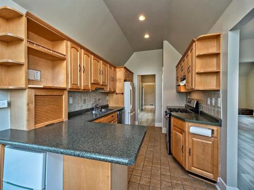 5 Ridgemead Fields Dr, Verona PA  15147-3849 exterior