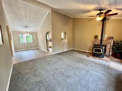 10683 Alta Sierra Dr, Grass Valley CA  95949-6847 exterior